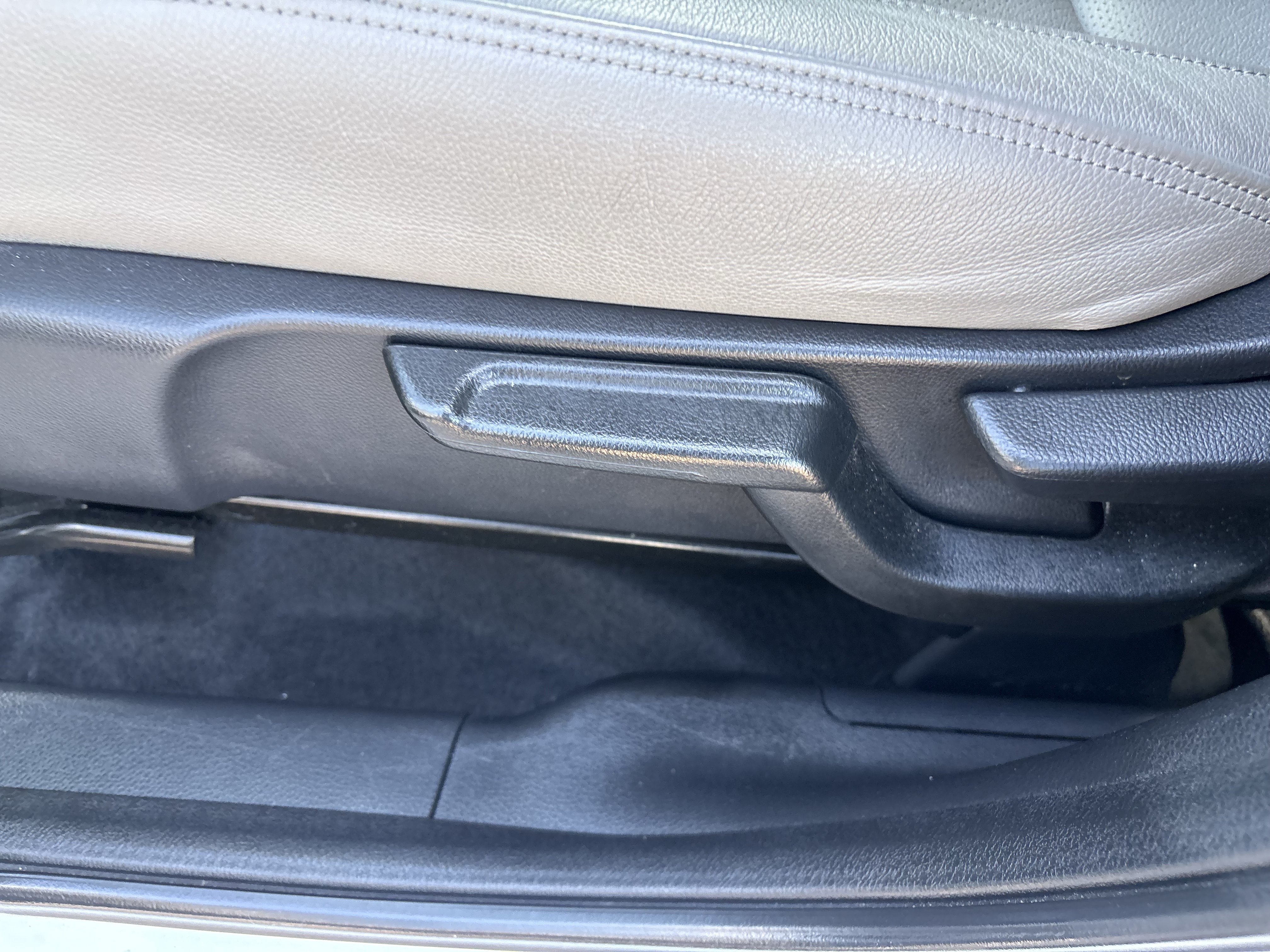 Used 2022 Honda HR-V EX-L image 13