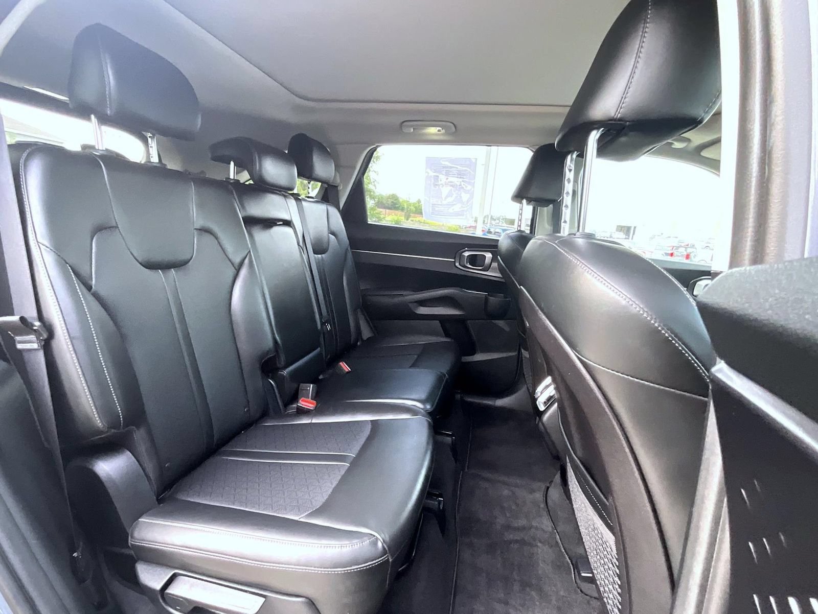 Used 2021 Kia Sorento S w/ Panoramic Sunroof Package AWD/4WD image 19