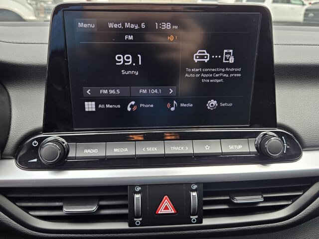 Used 2024 Kia Forte LXS w/ LXS Technology Package FWD image 15