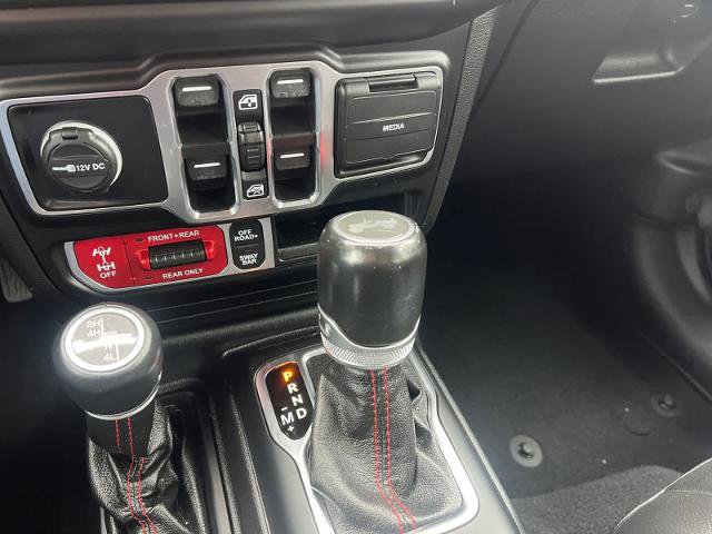 Used 2021 Jeep Wrangler Unlimited Rubicon AWD/4WD image 17