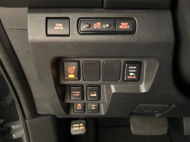 Used 2022 Nissan Frontier PRO-4X w/ Pro-4X Premium Package AWD/4WD image 15
