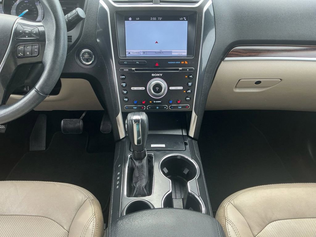 Certified 2018 Ford Explorer Limited FWD image 20