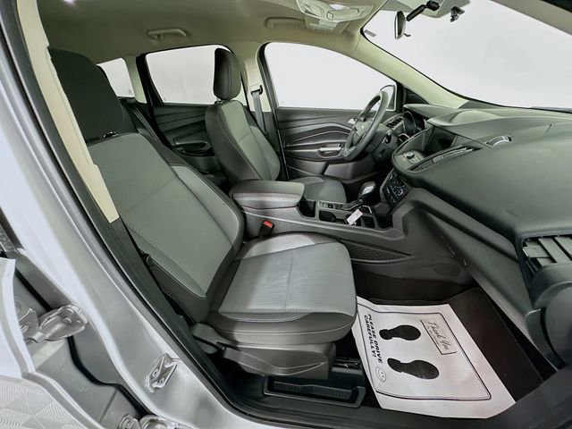 Certified 2019 Ford Escape SE FWD image 31
