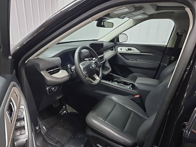 Certified 2025 Ford Explorer Active w/ Active Comfort Package AWD/4WD image 31