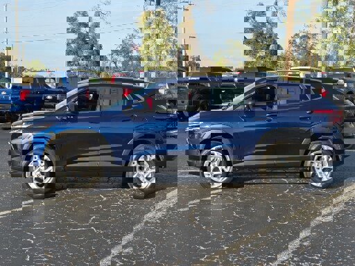 Used 2024 Chevrolet Trax LS w/ LS Convenience Package image 2