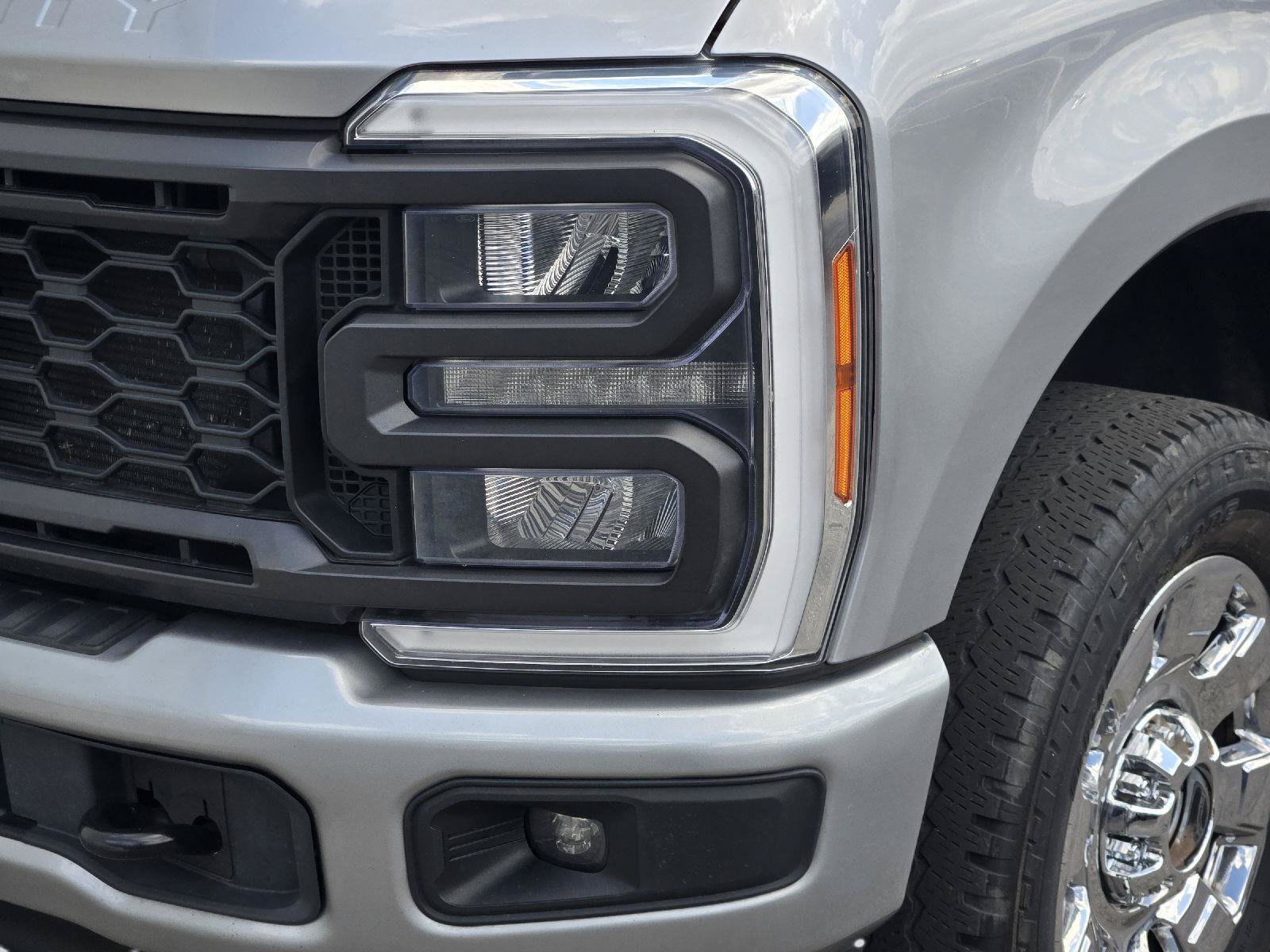 Certified 2023 Ford F250 XL w/ STX Appearance Package AWD/4WD image 7
