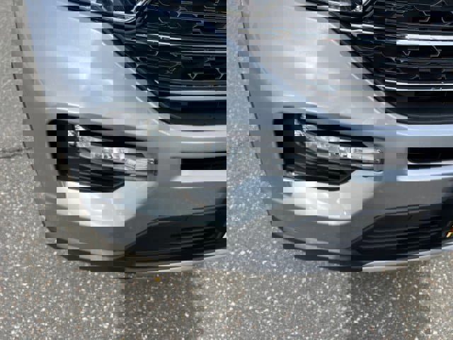 Certified 2022 Ford Explorer XLT w/ Equipment Group 202A image 38