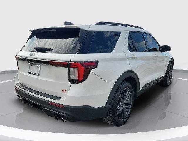 Certified 2025 Ford Explorer ST AWD/4WD image 5