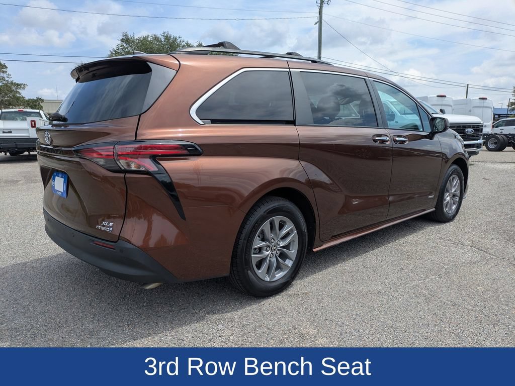 Used 2021 Toyota Sienna XLE AWD/4WD video 4