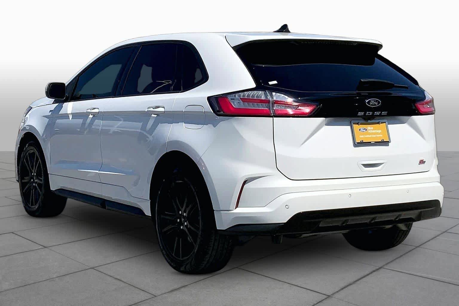 Certified 2024 Ford Edge ST-Line AWD/4WD image 12
