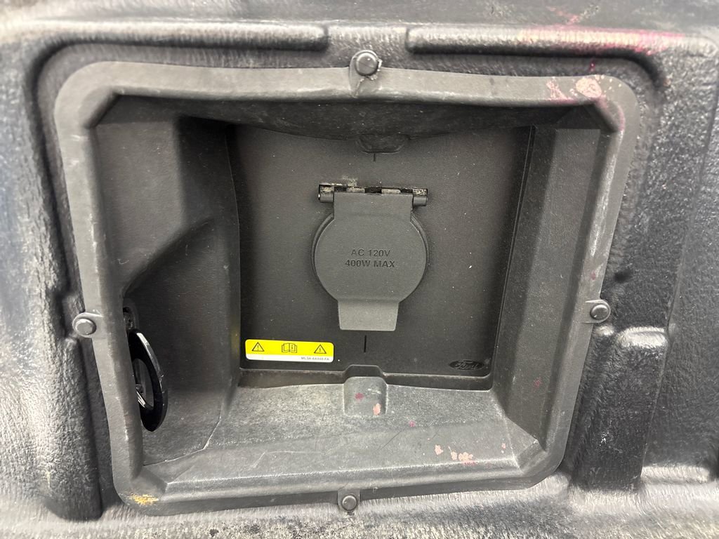 Certified 2023 Ford F150 Lariat image 30