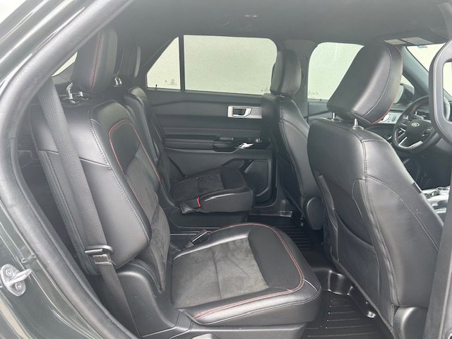 Certified 2023 Ford Explorer ST-Line AWD/4WD image 7