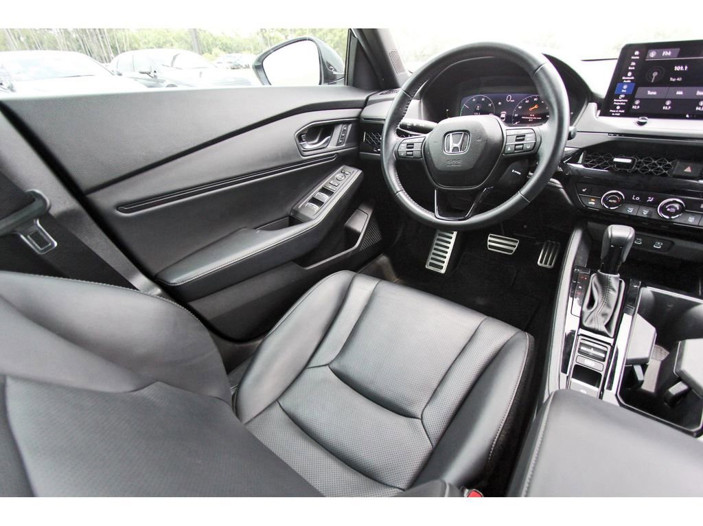 Used 2024 Honda Accord Sport image 11