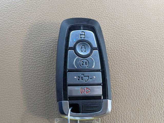 Certified 2024 Ford F350 Lariat w/ Black Appearance Package image 32