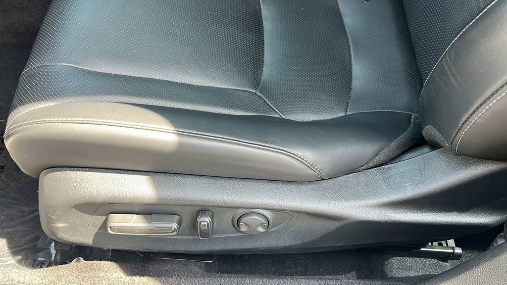 Used 2025 Honda Accord Touring image 17