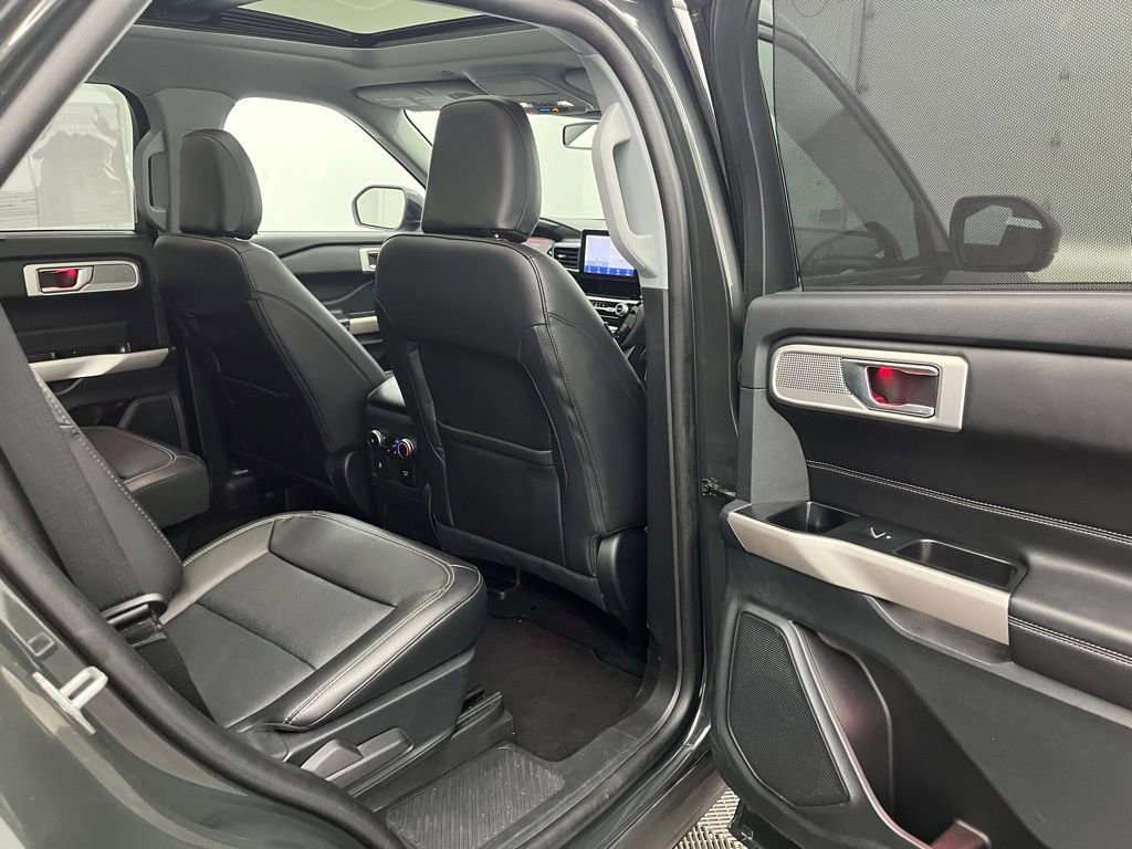 Certified 2023 Ford Explorer Limited w/ Equipment Group 301A image 30