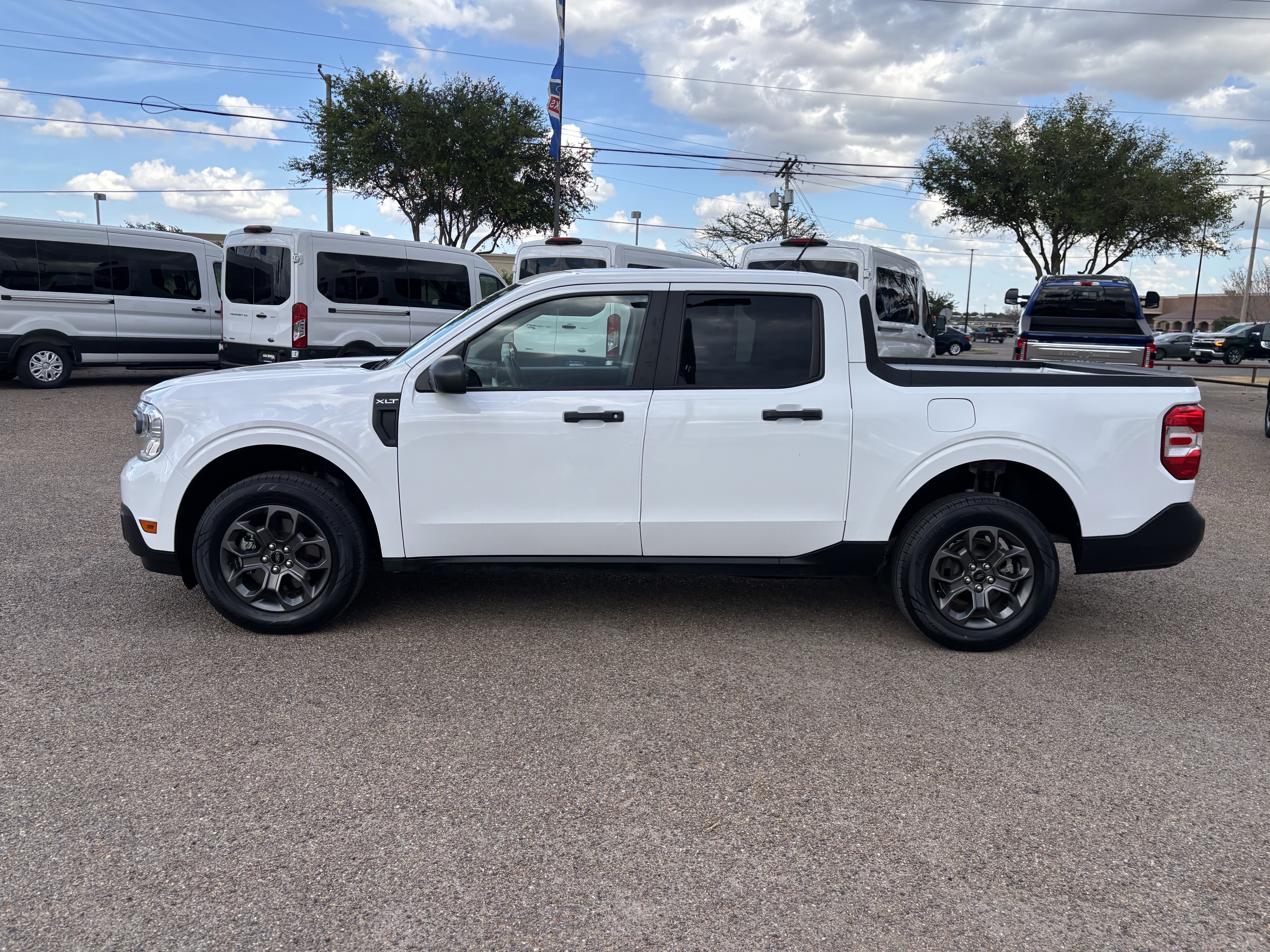 Certified 2024 Ford Maverick XLT FWD image 2