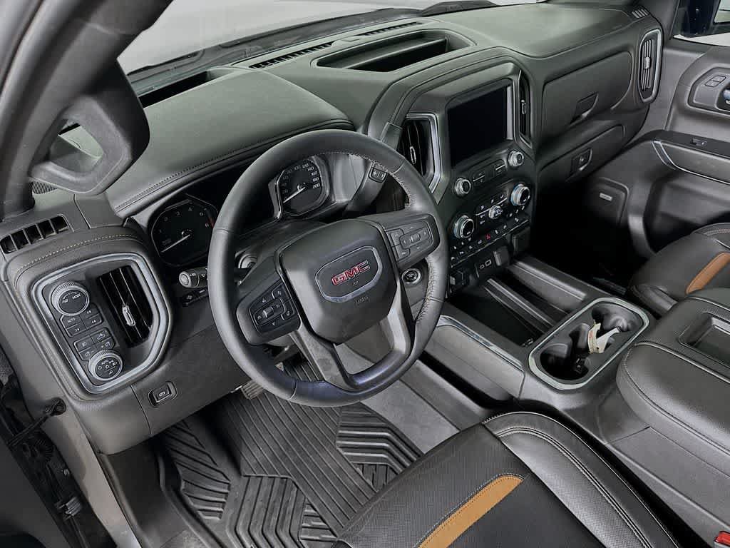 Used 2020 GMC Sierra 1500 AT4 w/ Technology Package AWD/4WD image 2