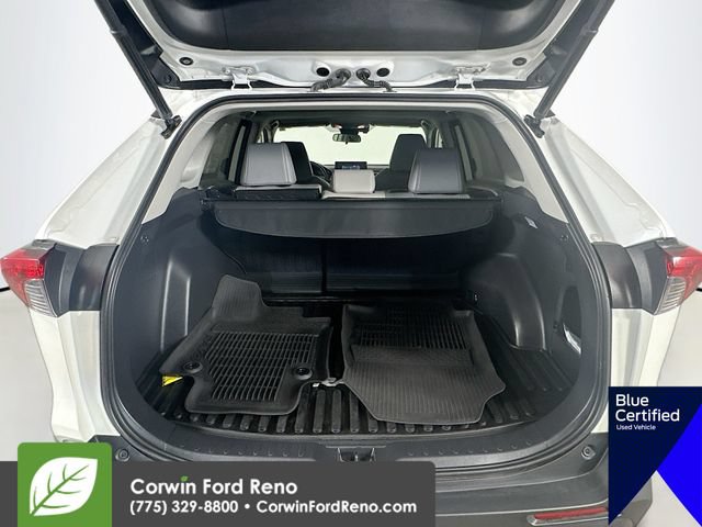 Used 2021 Toyota RAV4 XLE Premium AWD/4WD image 32