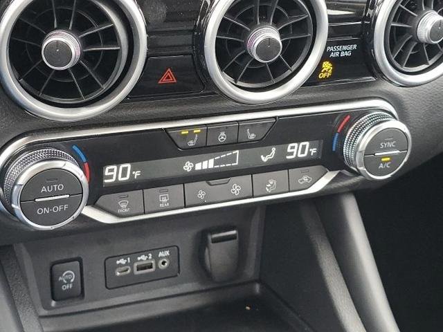 Used 2025 Nissan Sentra SR w/ SR Premium Package image 20