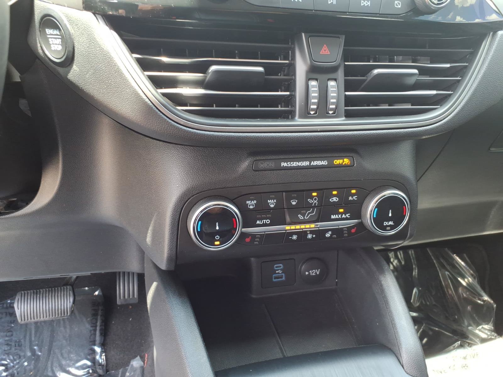 Certified 2023 Ford Escape Active w/ Cold Weather Package FWD image 19