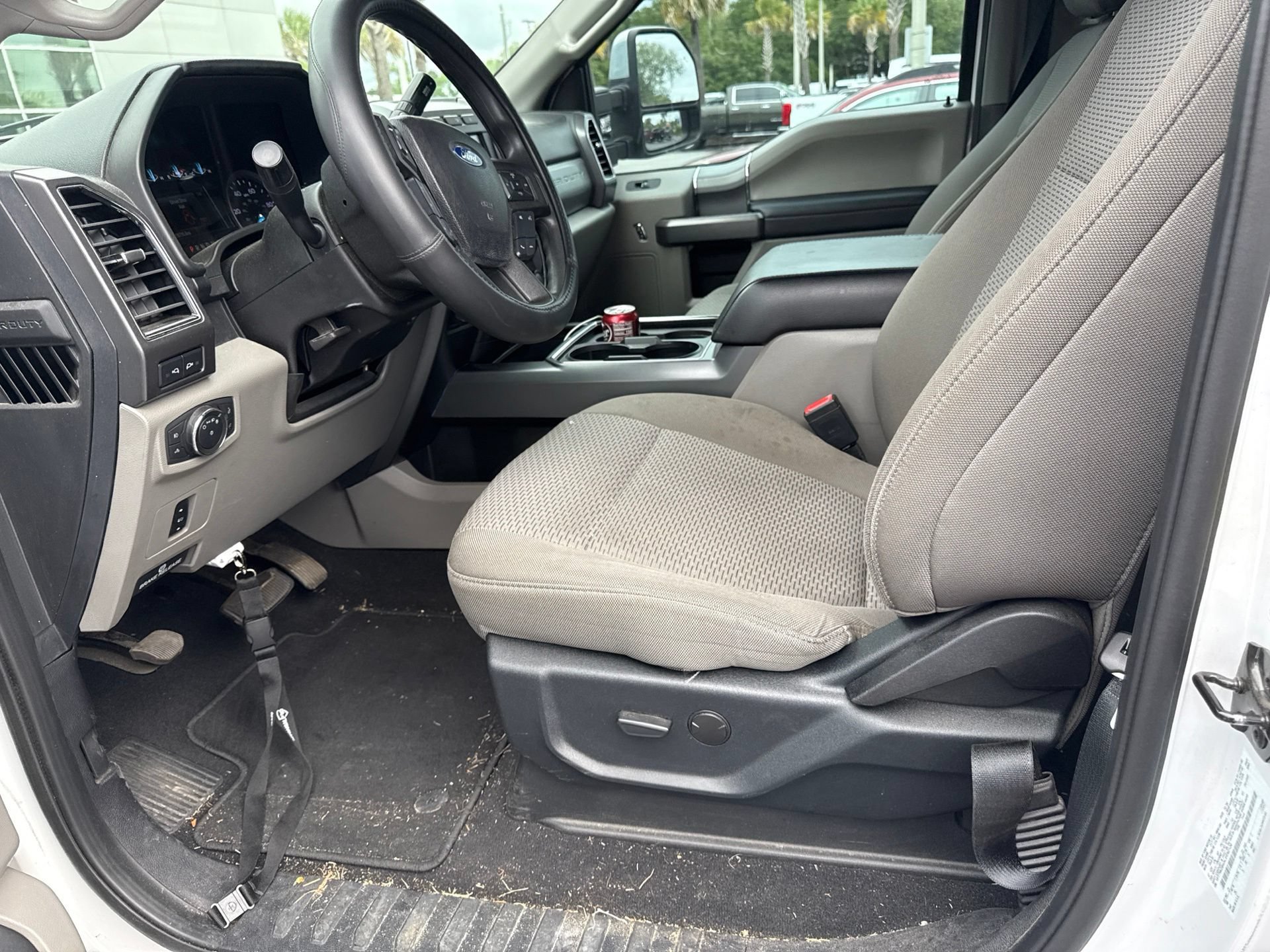 Certified 2020 Ford F250 XLT w/ XLT Premium Package AWD/4WD image 18