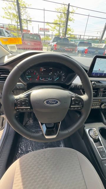 Certified 2022 Ford Escape SE w/ SE Sport Appearance Package AWD/4WD image 11