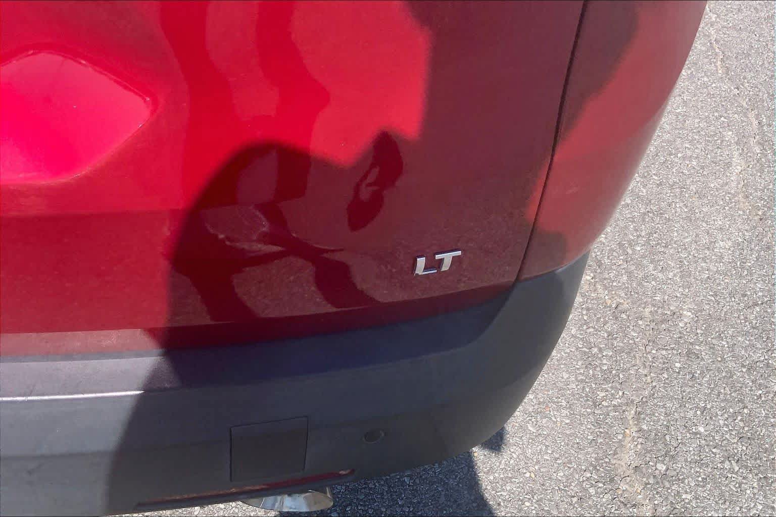 Used 2018 Chevrolet Traverse LT FWD image 10