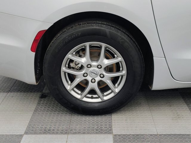Used 2022 Chrysler Pacifica Touring FWD image 12