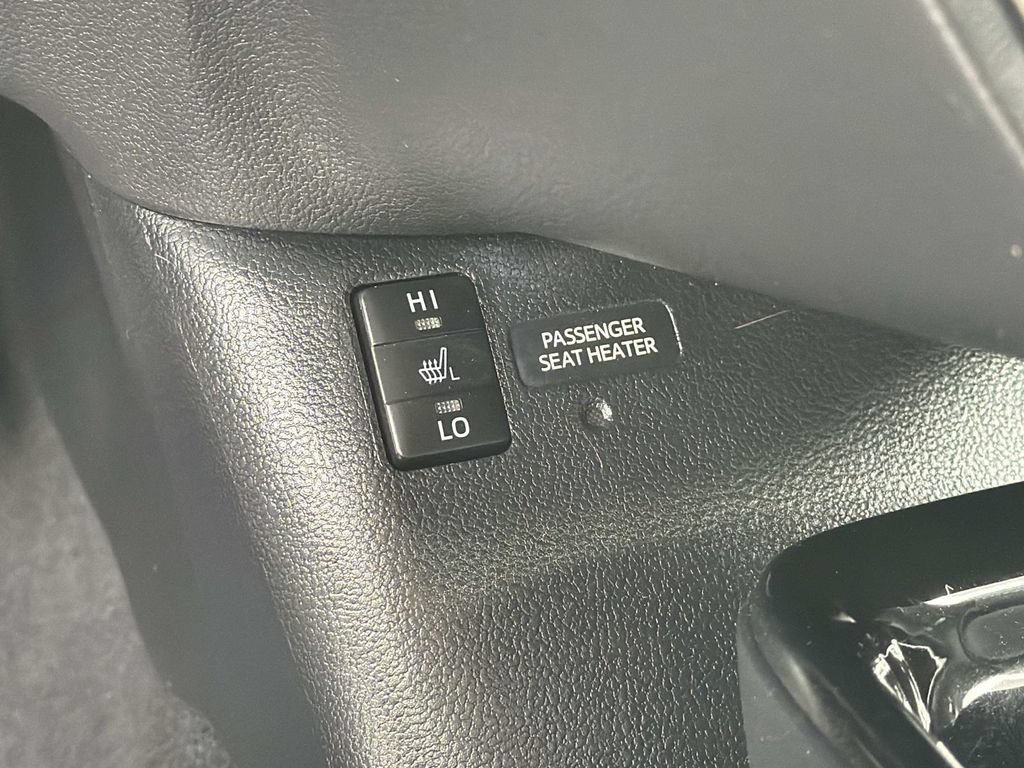 Used 2019 Toyota Prius Prime Advanced FWD image 25