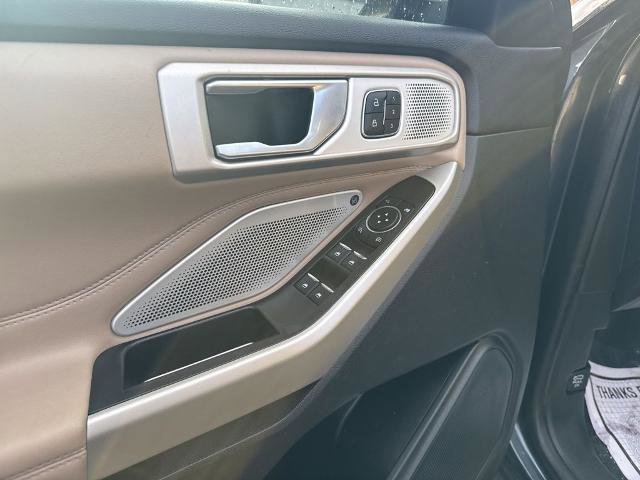 Certified 2023 Ford Explorer Limited w/ Limited Technology Package AWD/4WD image 10