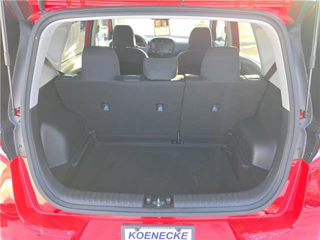 Used 2025 Kia Soul LX image 16