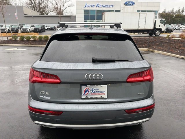 Used 2020 Audi Q5 2.0T Premium w/ Convenience Package image 4
