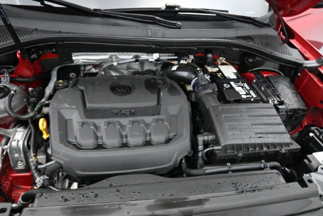 Used 2024 Volkswagen Tiguan SE R-Line FWD image 30