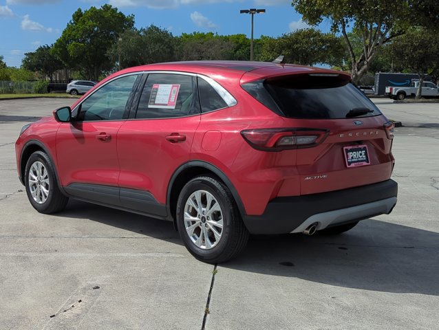 Certified 2023 Ford Escape Active w/ Tech Pack #2 FWD image 2