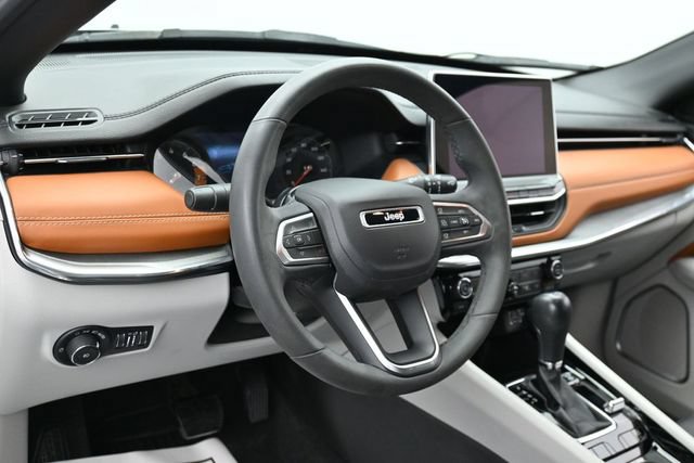 Used 2023 Jeep Compass Limited AWD/4WD image 15