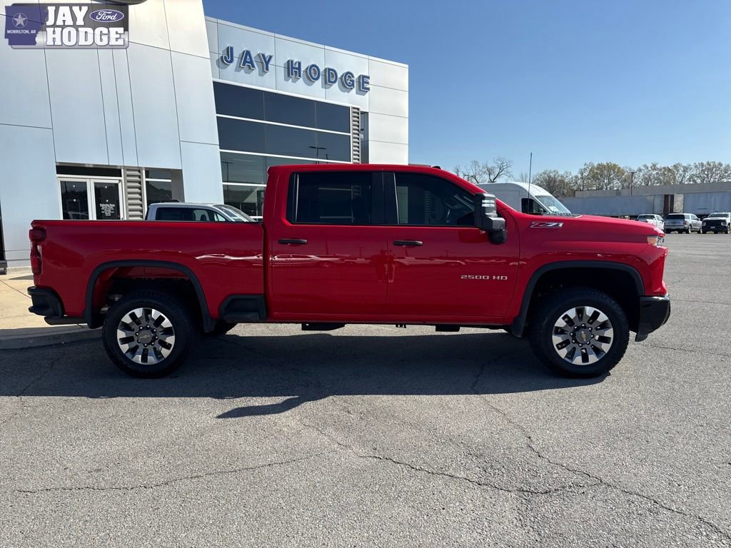 Used 2025 Chevrolet Silverado 2500 Custom w/ Custom Value Package image 8