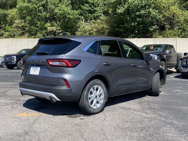 Certified 2024 Ford Escape Active w/ Cold Weather Package FWD image 5