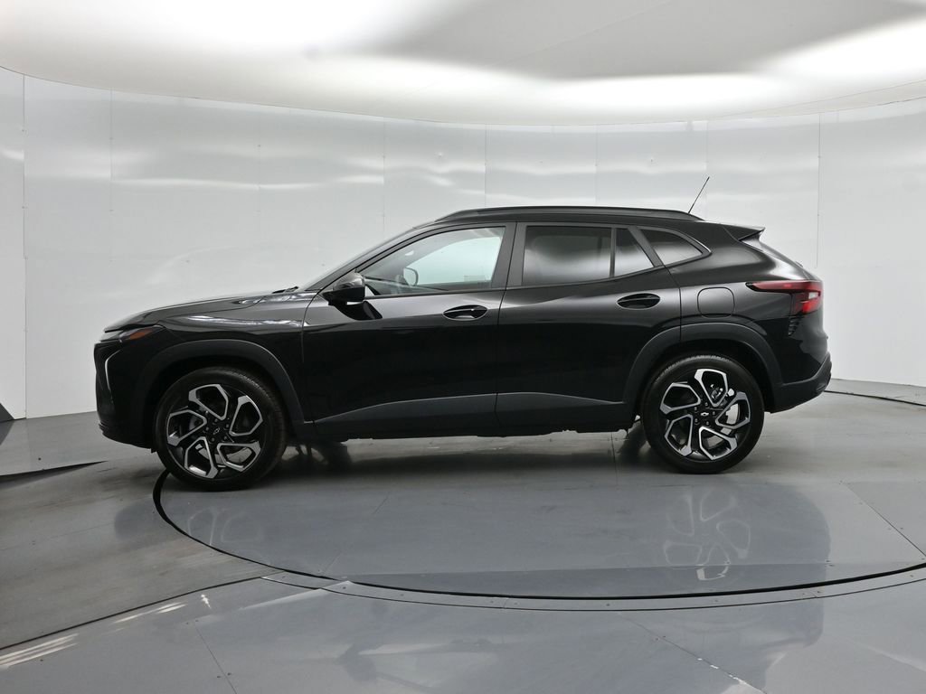 Used 2024 Chevrolet Trax RS w/ Sunroof Package FWD image 25