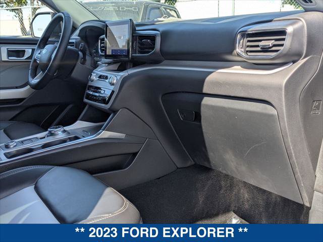Certified 2023 Ford Explorer XLT w/ Equipment Group 202A AWD/4WD image 23