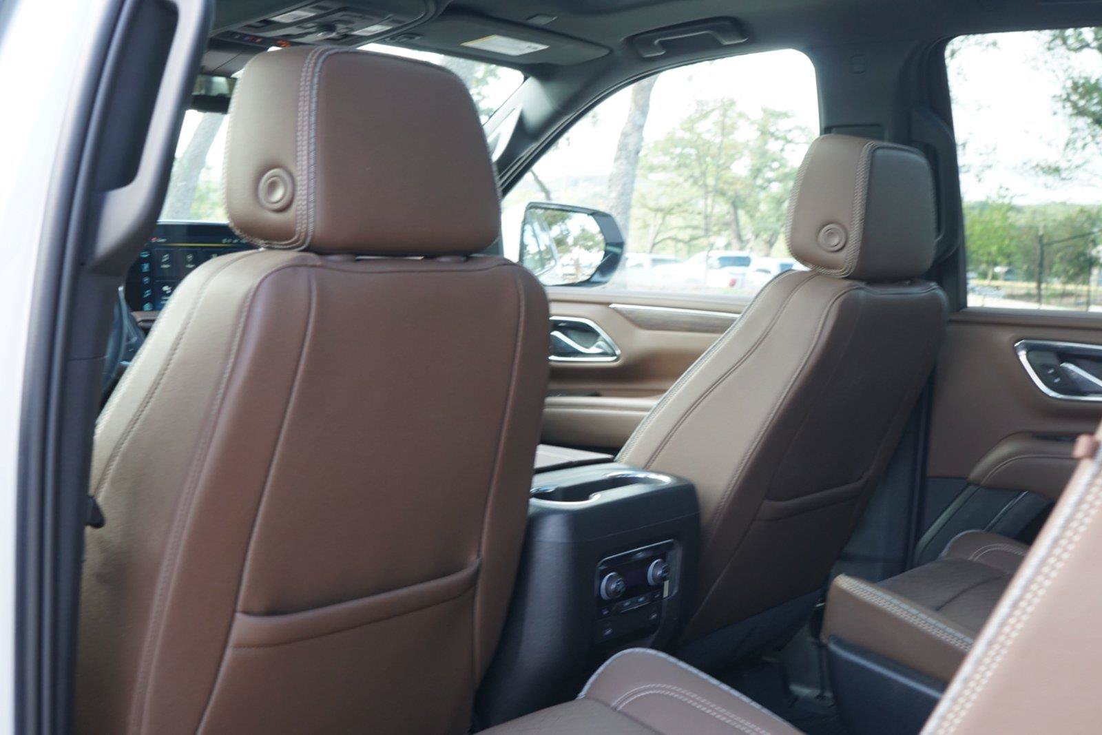 Used 2023 Chevrolet Tahoe High Country AWD/4WD image 22