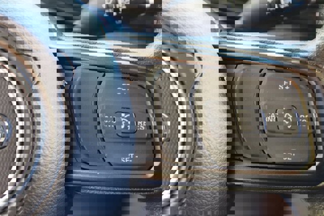 Used 2025 Jeep Gladiator Sport image 23