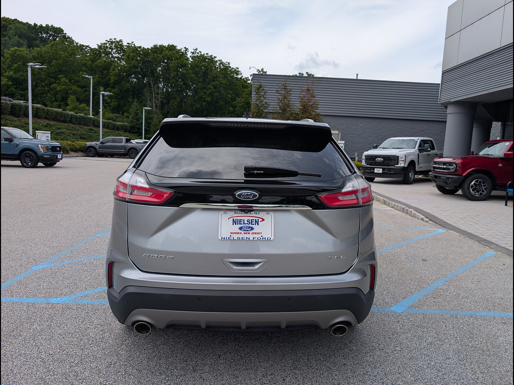 Certified 2020 Ford Edge SEL FWD image 33