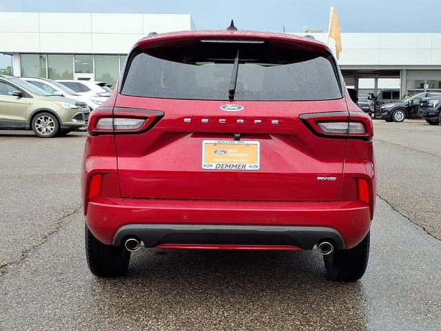 Certified 2024 Ford Escape ST-Line w/ Tech Pack #1 AWD/4WD image 5