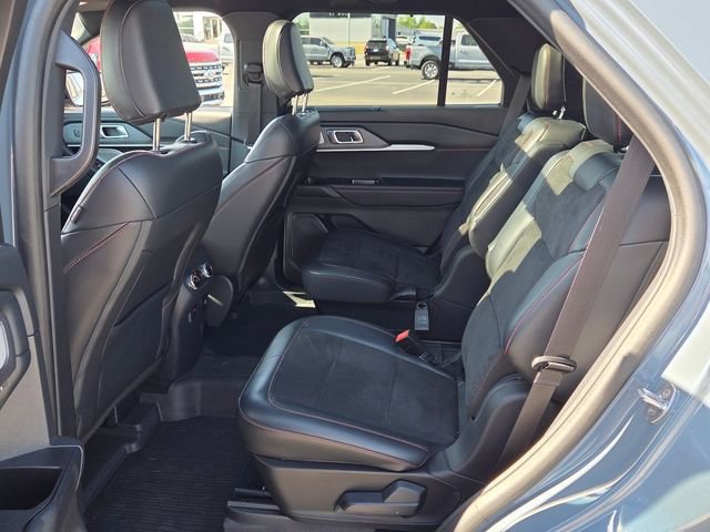 Certified 2025 Ford Explorer ST image 12