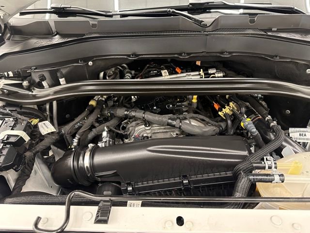 Certified 2025 Ford Explorer ST-Line w/ ST-Line Street Pack image 38