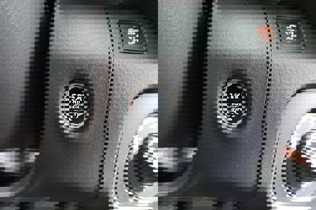 Used 2025 Nissan Frontier PRO-4X w/ Pro Convenience Package AWD/4WD image 20