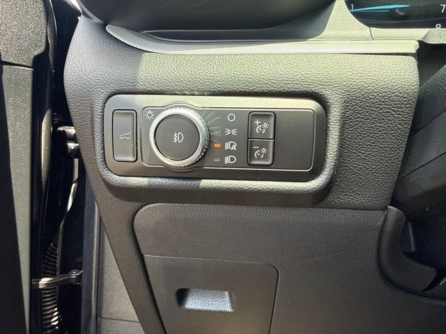 Certified 2023 Ford Explorer XLT w/ Equipment Group 202A AWD/4WD image 19