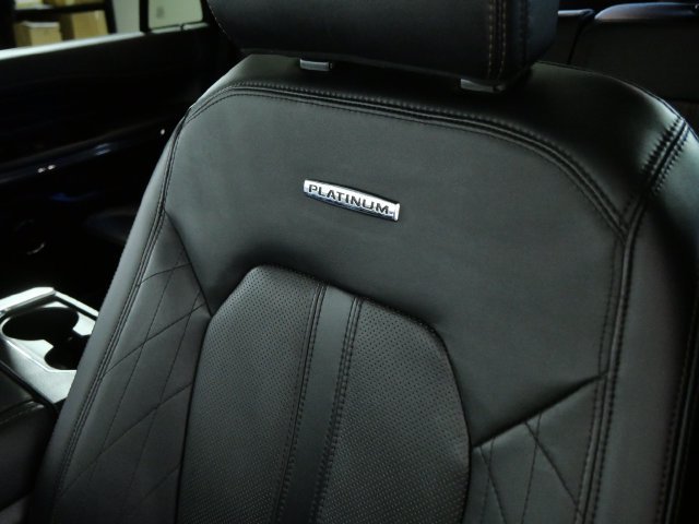 Certified 2019 Ford Expedition Platinum AWD/4WD image 17