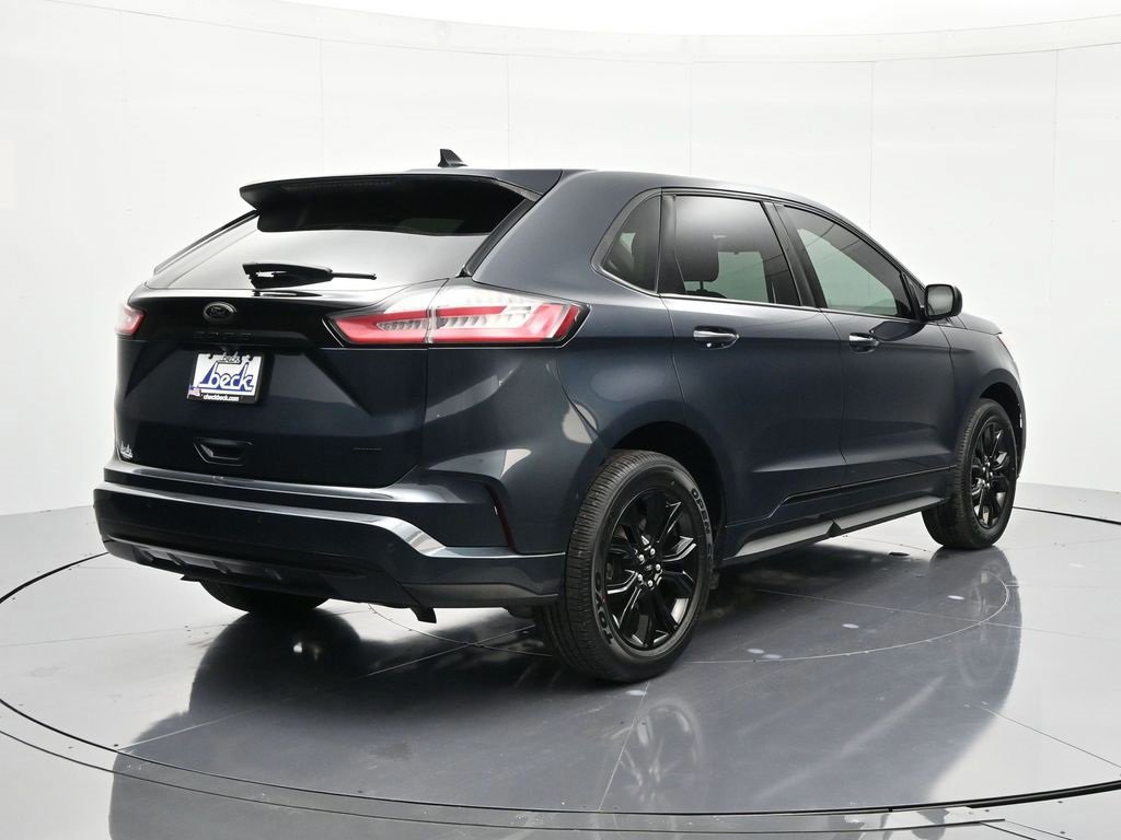 Certified 2022 Ford Edge SE w/ Black Appearance Package image 13